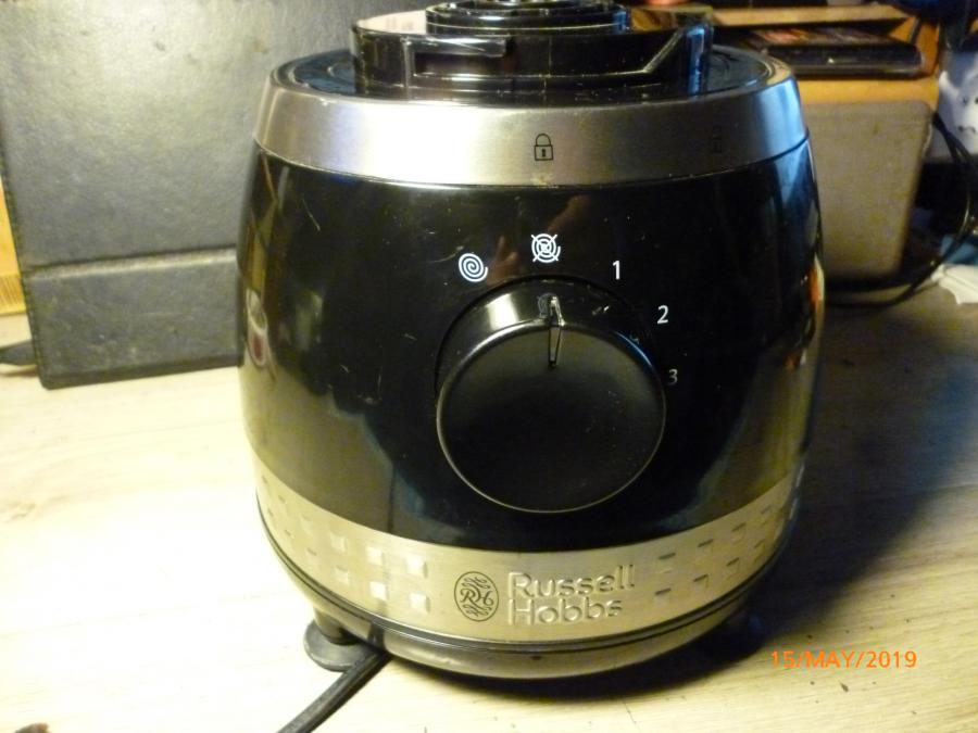 Russell Hobbs 20240 - 850w блендер само глава