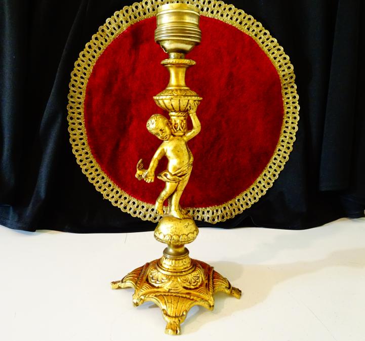 Бронзов свещник Ангел, гълъб, 25 см., 670 гр.