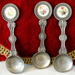 Калаена лъжица, цветя, калаена сватба.