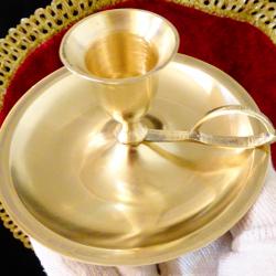 Бронзов свещник с дръжка 5.5 см.