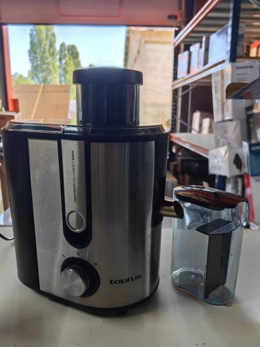 Сокоизстисквачка Taurus Liquafruits pro Compact  600w, 2 скорости, 65