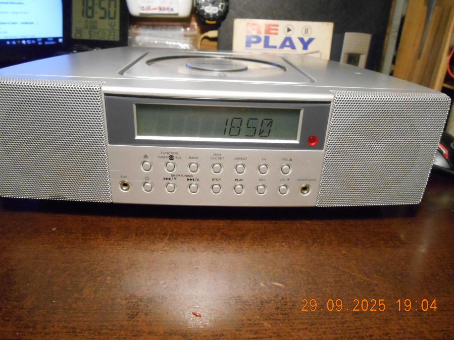 Medion Md81555-sound center 2.1 Fm-cd-mp3