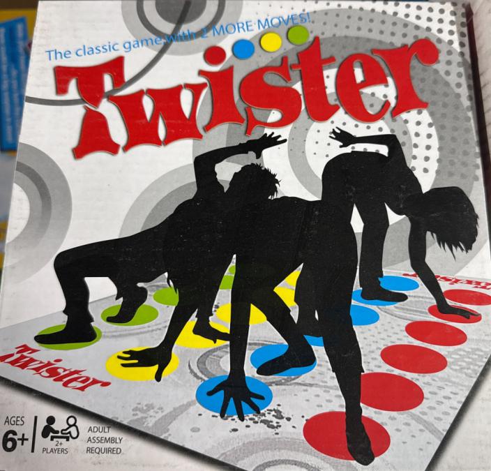 Забавна парти игра Twister за цялото семейство