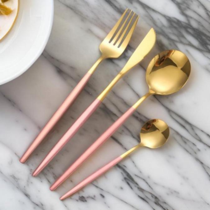 Комплект прибори за хранене от 24 части с луксозен дизайн и магнитна к