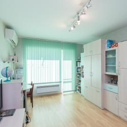 Обзавеждане за две детски стаи