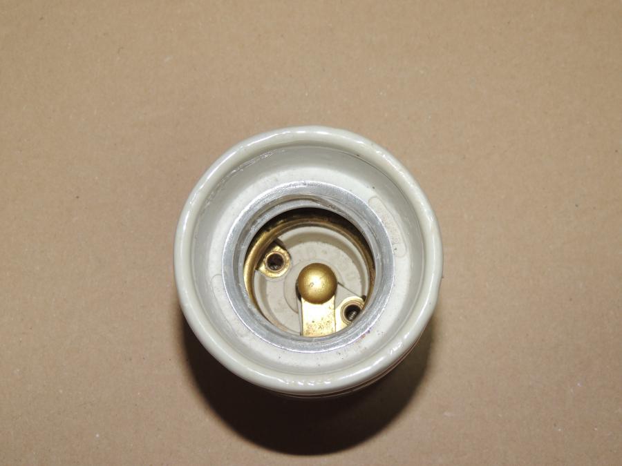 Фасунга Е40 порцеланова, 16a, 250v - Българска