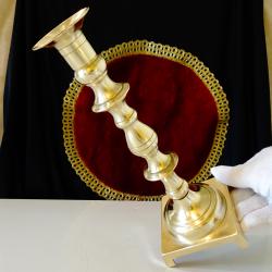 Бронзов свещник Japan, позлата, печат.