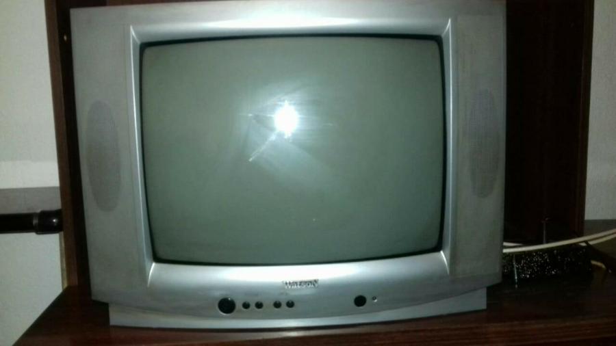 Телевизор- 20 инча
