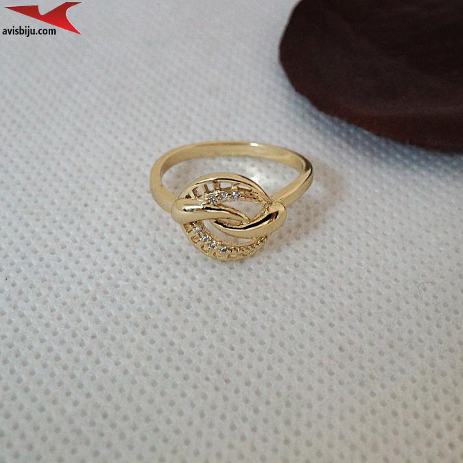 Пръстен с 14К златно покритие и с цирконий