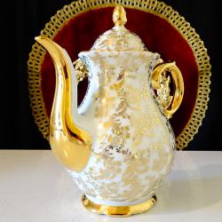 Кана баварски костен порцелан, злато, барок.