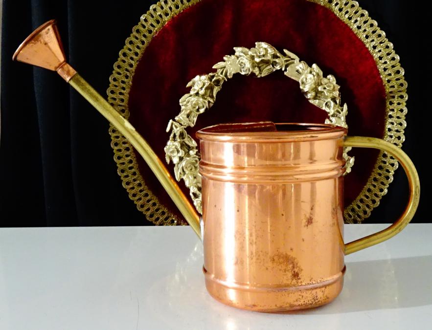 Медна лейка с душ 1 литър, перфектна.