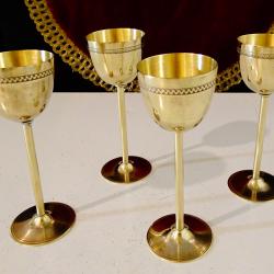 Бронзови чаши за ракия, високо столче.