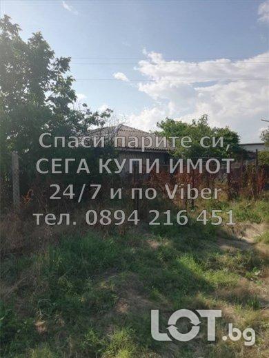 Код 17195. Кодг 17195. Парцел 2150м2, с ток и вода, който е подходящ з