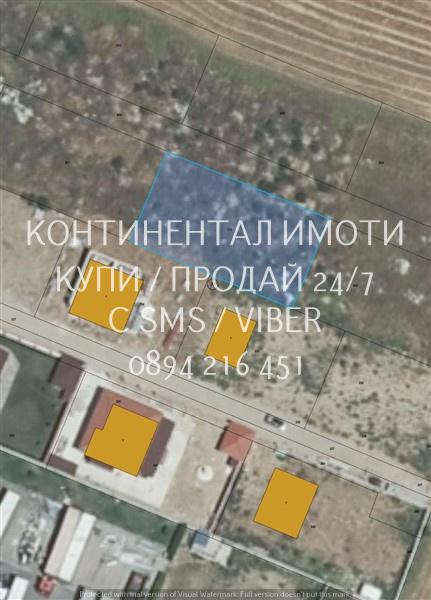 Код 63019. два парцела по 650м2 и ид. части от локален път над тази