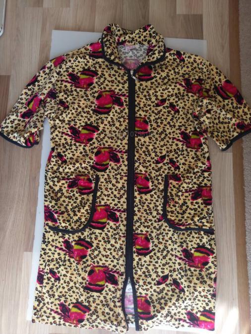 Халат домашен с цип размер L  XL