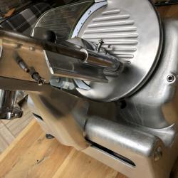 Професионална резачка за месо колбаси Graef