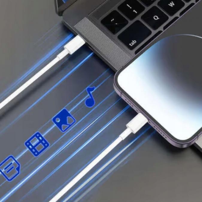Apple 20W Usb-c Fast Charger комплект с Lightning кабел  Бързо зарежд