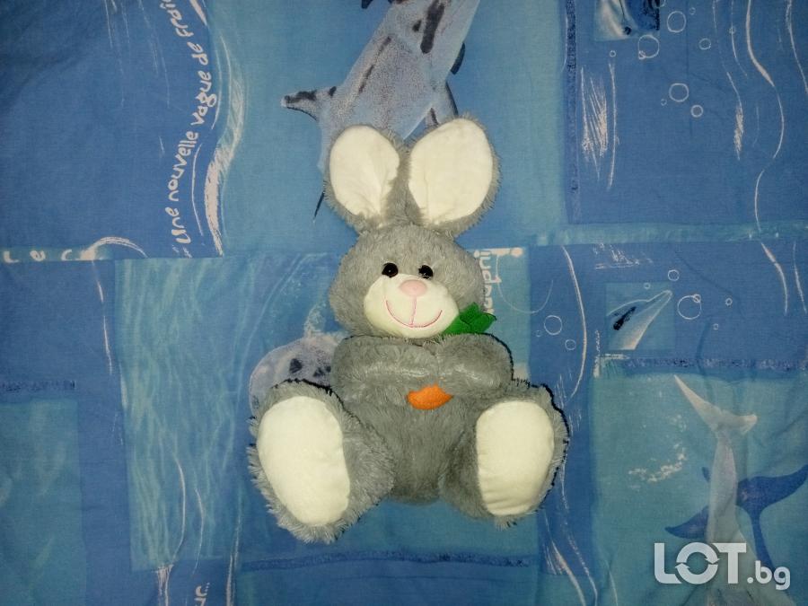 Плюшена играчка Заек