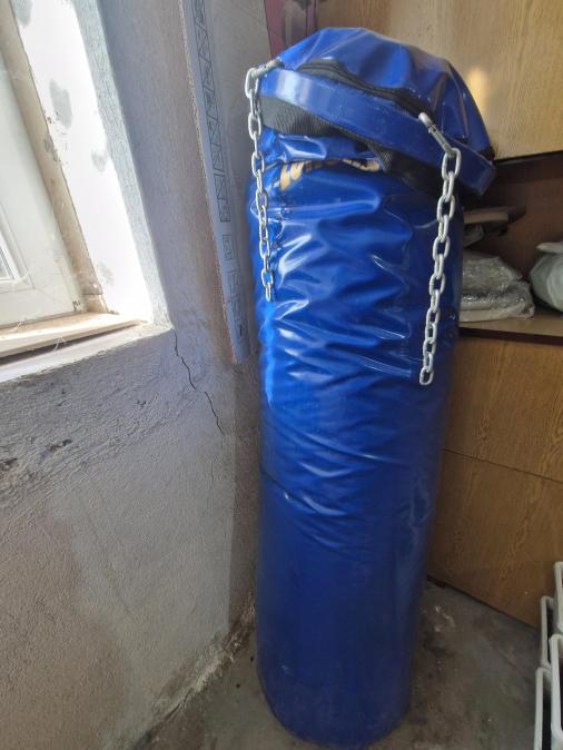 Професионална боксова круша Eonsport - 140 40 см. 40 кг Пълна