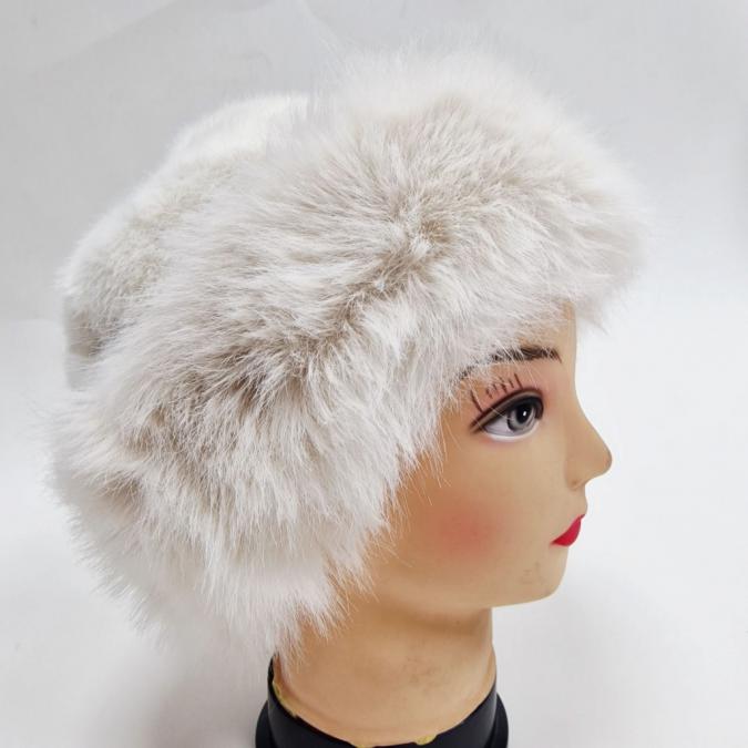 Дамска пухкава зимна шапка от изкуствен косъм