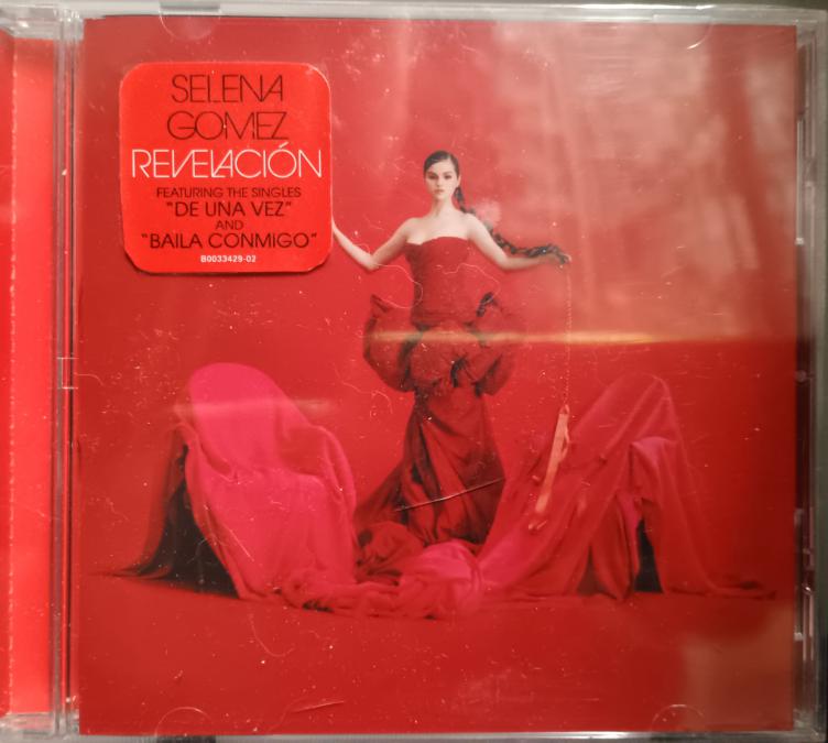 Selena Gomez - Revelacion