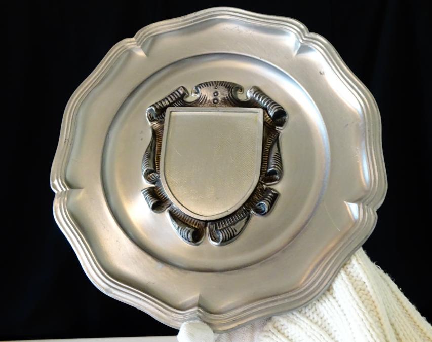 Калаена чиния за снимка, гравиране, 720 гр., калаена сватба.