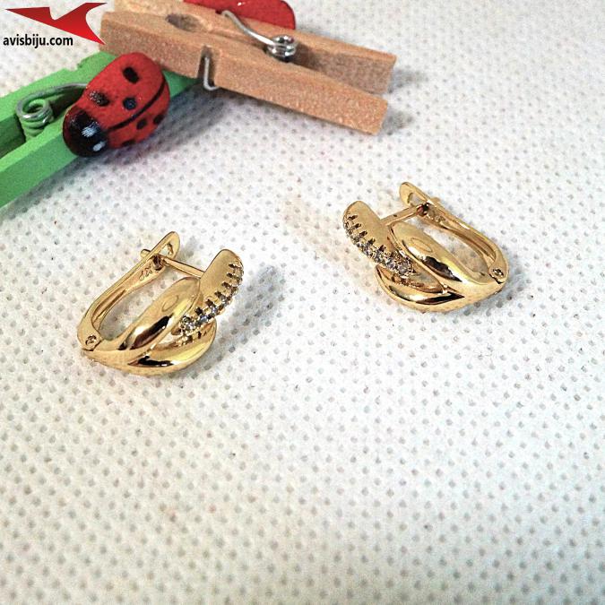 Обеци с 14К златно покритие и с цирконий