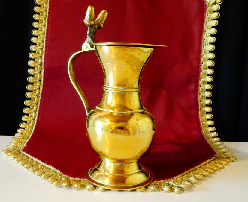 Бронзова халба с капак, кана с капак, жълъди.