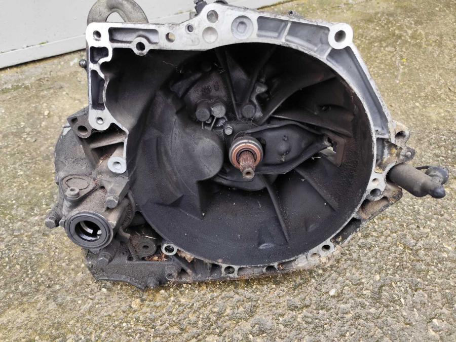 Скоростна кутия Citroen C4 1.6hdi 90 109коня 20dm75