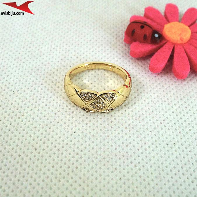 Пръстен с 14К златно покритие и с цирконий