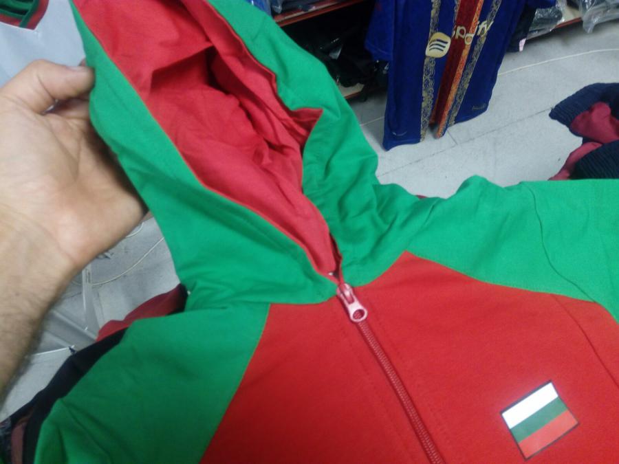 спортен екип България нов материя памук ликра за дете с ръст 140-152с