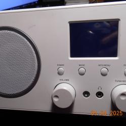 Envivo Env-1674 USB DAB FM Radio Bluetooth - for repair