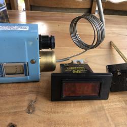 Терморегулатор за бойлер и хладилна витрина