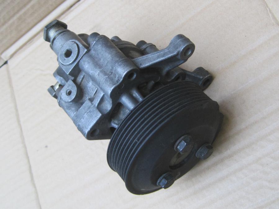 Хидравлична помпа за BMW E38 740il E39 540i V8, lf68 LUK 1091911