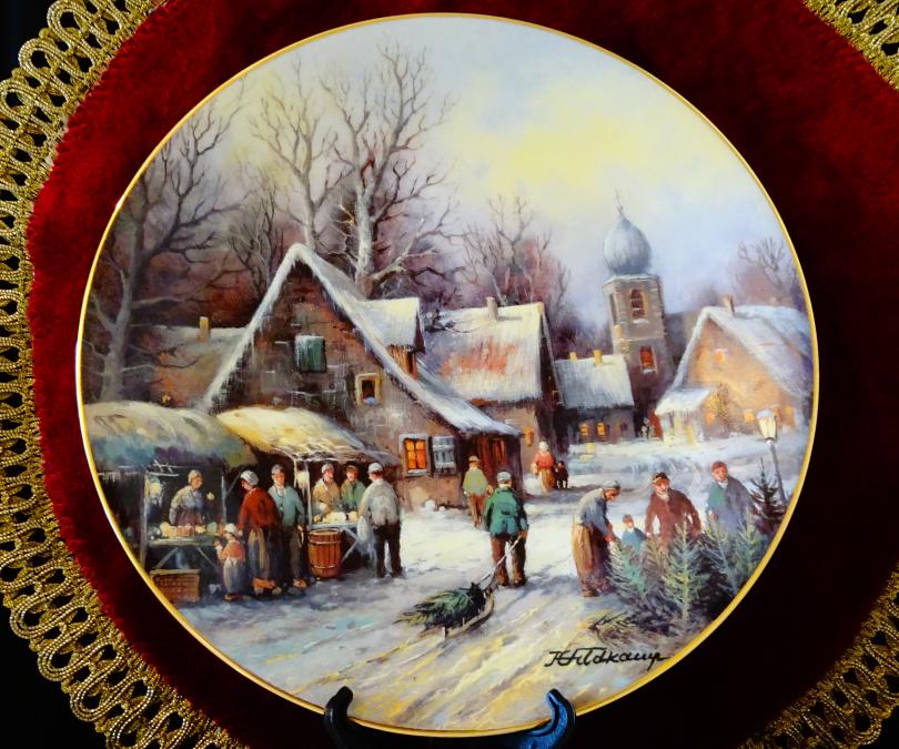 Порцеланова чиния за стена, баварски порцелан.