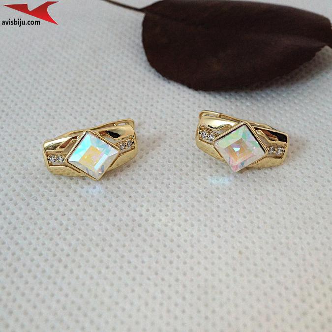 Обеци с 14К златно покритие и с цирконий