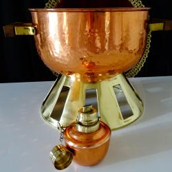 Медна тенджера със стойка, меден спиртник, фондю.