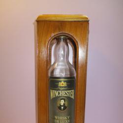 Декоративна Дървена Поставка за Бутилка