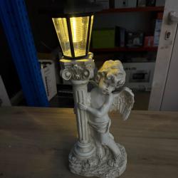 Соларна лампа ангел - елегантна декорация за всеки двор