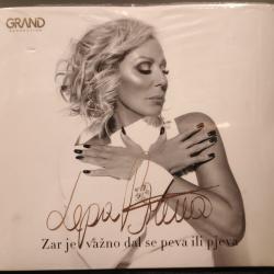 Lepa Brena - Zar je vazno da l se peva ili pjeva