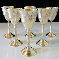Английски бронзови чаши, гравирани.