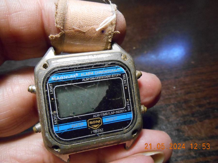Magnum F8636 watch chronograph vintage 81