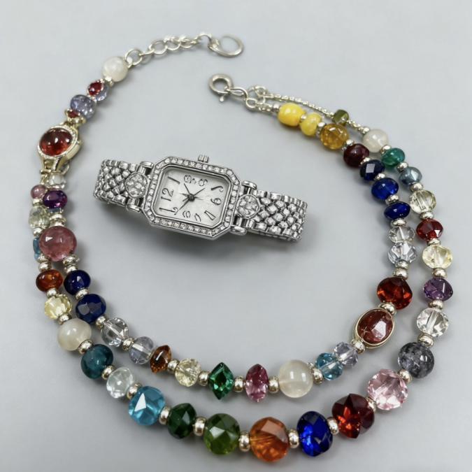 Елегантен часовник с двойна гривна  стил и блясък в едно