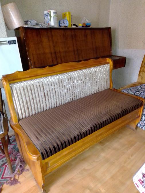 Продавам канапе