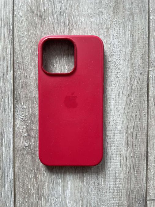 Продавам калъф за Iphone 13 pro