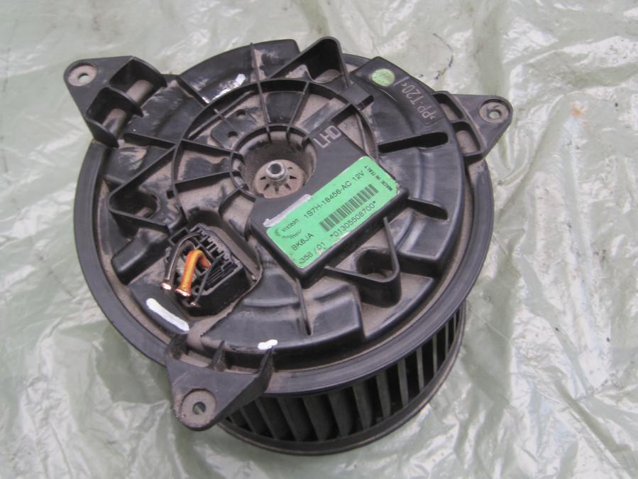 Вентилатор парно за Ford Mondeo III 2000 - 2007 1s7h-18456-ac