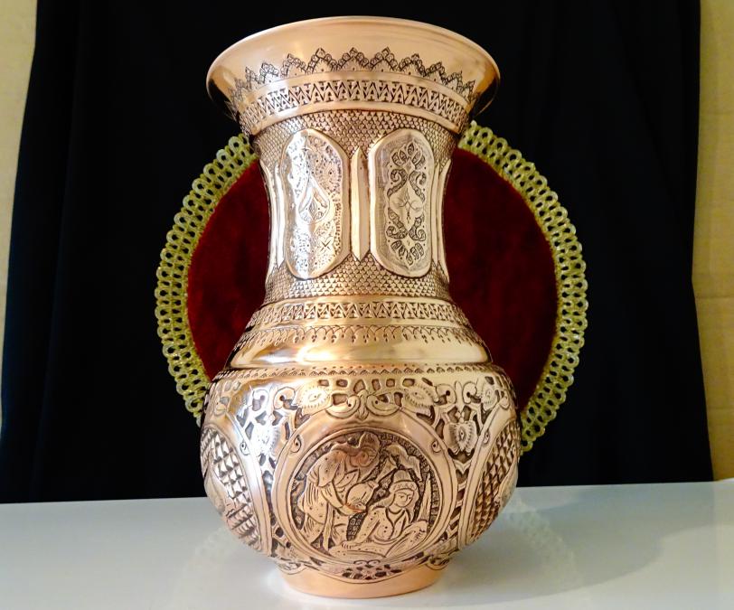 Персийска медна ваза Isfahan Qalamzani.