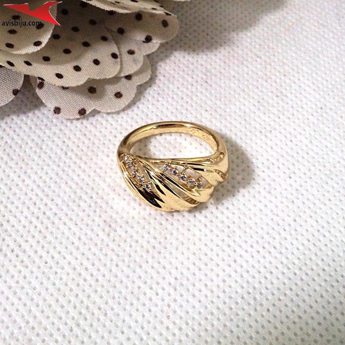 Пръстен с 14К златно покритие и с цирконий