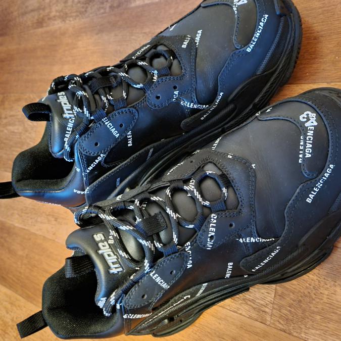 Balenciaga Triple S Black - Оригинални - Отлично състояние