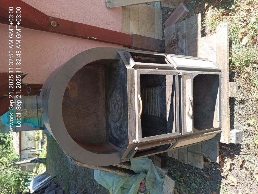 Продавам Камина с водна риза